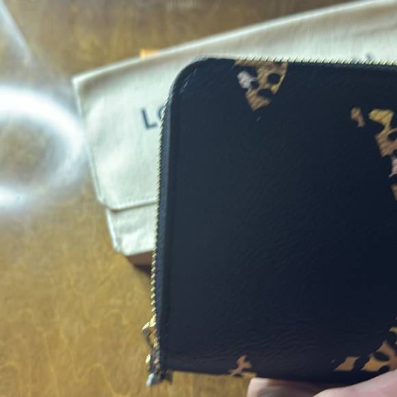 Louis Vuitton Limited Edition Jungle Zippy Wallet!! - Picture 11 of 15